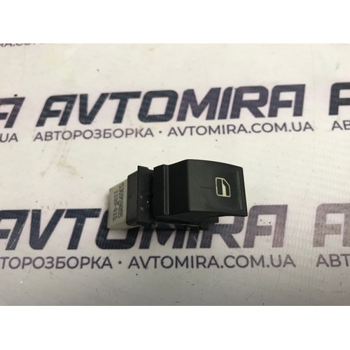 Кнопка стеклоподъемника передняя правая Skoda Fabia 2 2007-2014 5J0959855
